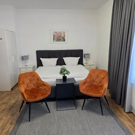 Marcel Aparthotel 3*