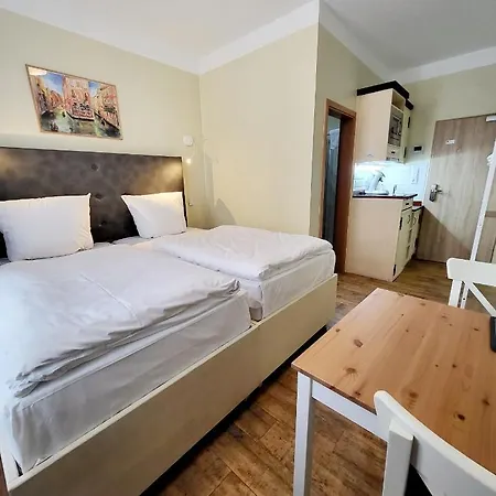 Marcel Aparthotel 3*